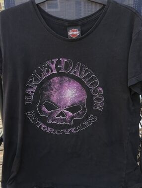 Harley-Davidson Black Tee with Purple Skull Logo